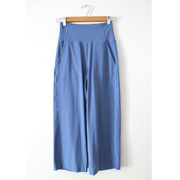 Lululemon Super-High-Rise Wide-Leg Crop 23" / Size 4 / Water Drop Nulu - Picture 4 of 11